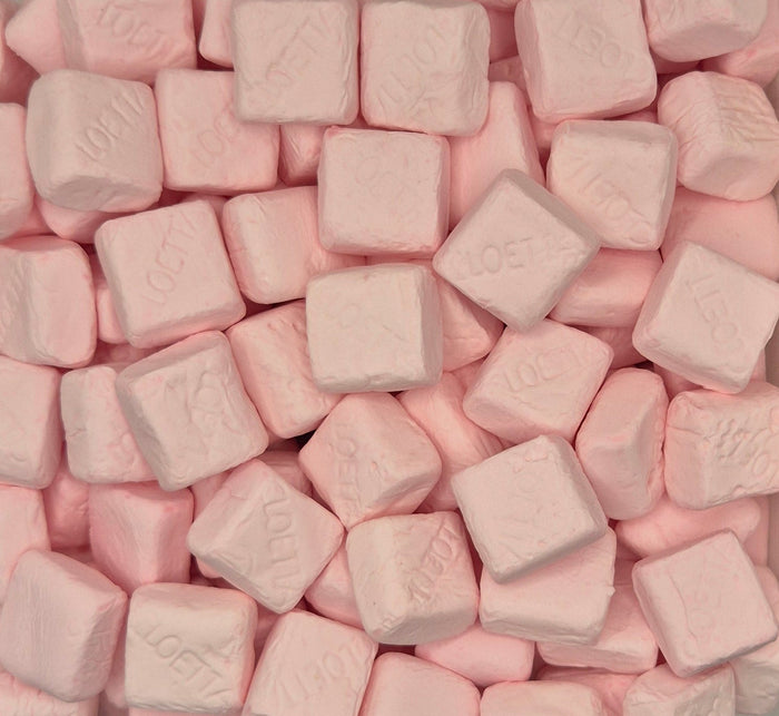 Cubes de mousse à la fraise